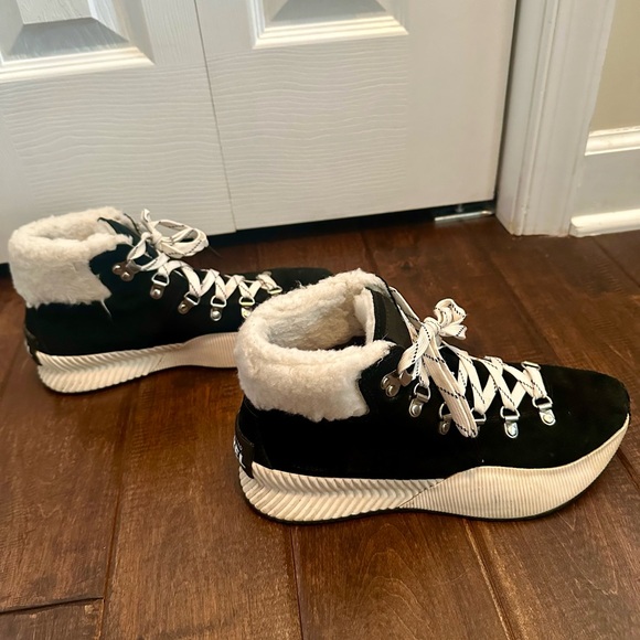 Sorel Shoes - Sorel Out N' About III Conquest Waterproof Suede Fleece Lining Boot (Women) 9